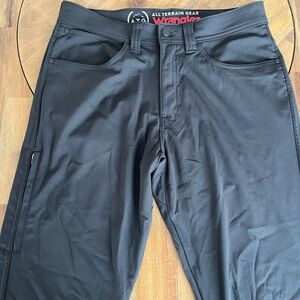 ATG BY WRANGLER™ MEN'S FWDS PANT IN JET BLACK (32x31)